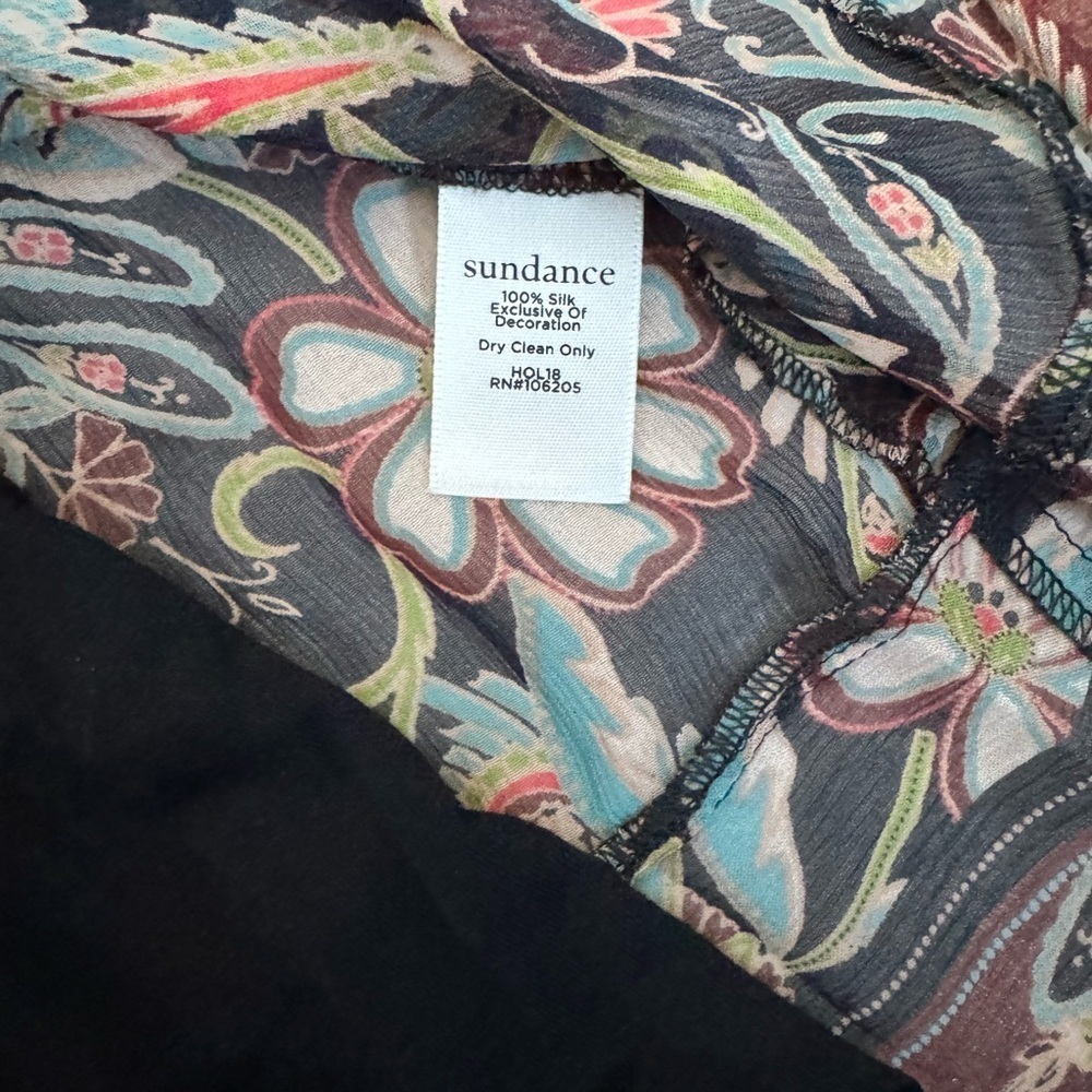 Sundance 100% Silk Blouse L Artisan Floral Tassel Top Luxe Boho Capsule Wardrobe - Picture 9 of 9